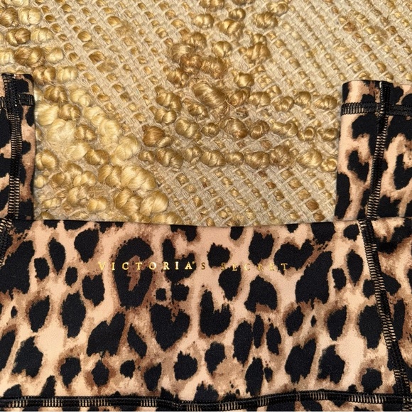 Victoria's Secret Leopard Print Pocket Leggings - Picture 5 of 6